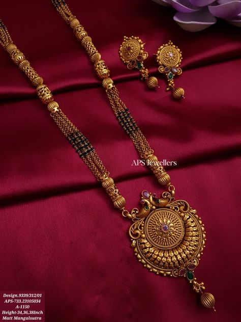 A new letest disine in mangalsutra... Order for wtssp... 9921189718 Mangalsutra And Earrings Set, Mangal Sutra Designs Gold, Mangal Sutra Designs Gold Modern, Big Mangalsutra Designs Gold, Gold Black Beads Mangalsutra, Antique Mangalsutra Designs Gold, Antique Mangalsutra Designs, Gold Mangalsutra Designs Indian, Mangalsutra Designs Gold