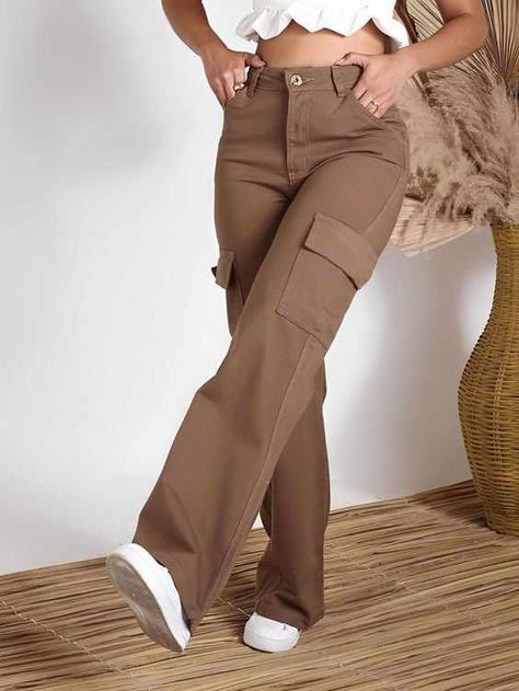 Legs Outfit, Outfits Con Jeans, Jeans Outfit Women, Trendy Pants, Cargo Pants Outfit, Stylish Jeans, Casual Day Outfits, Quick Outfits, Classy Casual Outfits