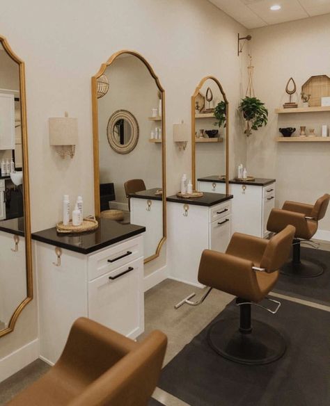 Small Salon Color Room Ideas, Brown Salon Styling Chairs, Boutique Salon Ideas Small Spaces, Modern Luxury Salon Interior Design, Salon Station With Full Length Mirror, Hair Dresser Station Ideas, Boho Modern Hair Salon, Boho Style Salon Ideas, Earthy Hair Salon Decor