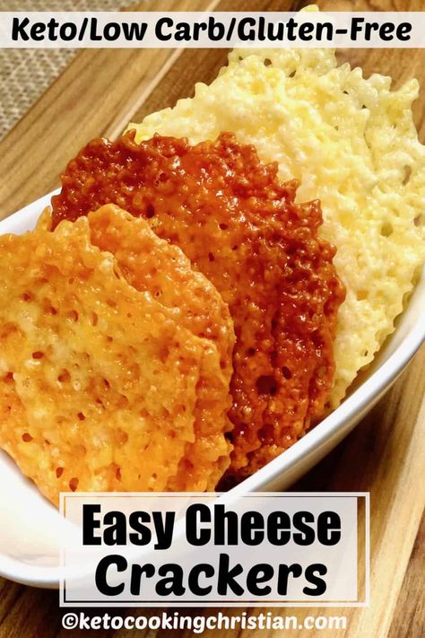 Easy Cheese Crackers, Low Carb Crackers, Low Carb Low Fat Recipes, Cheese Crisps, Keto Cheese, Easy Cheese, Baked Cheese, Cracker Recipes, Low Carb Diet Recipes