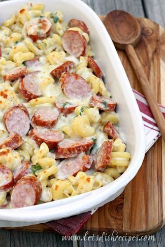 25+ Quick & Easy Back to School Meals - more than 30 meals that can be made in less than 30 minutes - perfect for busy school nights! Smoked Sausage Alfredo Bake, Sausage Alfredo Bake, Spicy Smoked Sausage, Smoked Sausage Alfredo, Alfredo Bake Recipe, Sausage Alfredo, Alfredo Bake, Resep Pasta, Supper Ideas