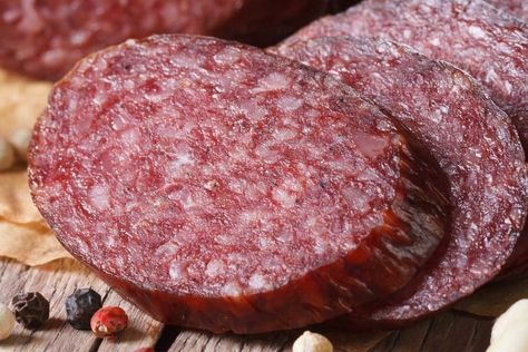 Venison Summer Sausage Recipe, Homemade Summer Sausage, Venison Sausage Recipes, Summer Sausage Recipes, Turkey Sausage Recipes, Sausage Making Recipes, Smoker Ideas, Homemade Sausage Recipes, Smoked Sausage Recipes