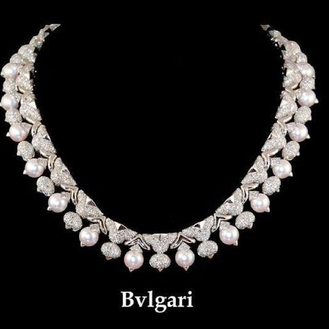 Bulgari Jewelry, Pearl And Diamond Necklace, Diamond Necklaces, Pearl Pendant Necklace, Gorgeous Jewelry, Diamond Pendant Necklace, Dream Jewelry, Gorgeous Necklaces, High Jewelry