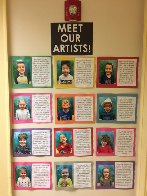 Art Show Themes For Preschool, Kindergarten Art Gallery Display, Art Gallery Kindergarten, Preschool Gallery Wall, Art Show Kindergarten Ideas, Art Gallery Preschool Display Ideas, Art Gallery For Preschool, Art Show Display Ideas School, Classroom Art Gallery Display Ideas