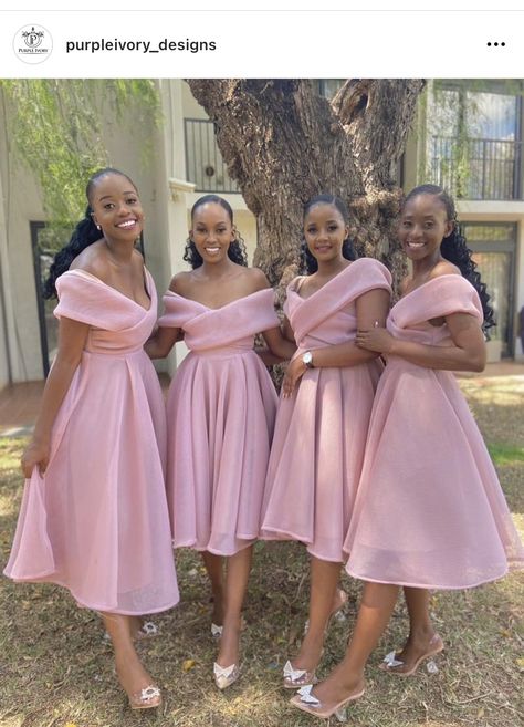 Bridal Maid Dress, Flared Bridesmaid Dresses, Bridesmaid Dresses Off The Shoulder, Pink Bridesmaid Dresses Short, Bridal Maids, African Bridesmaids, Bridesmaids Ideas, African Bridesmaid Dresses, Gorgeous Bridesmaid Dresses