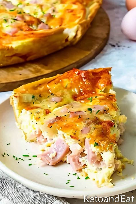 Easy Carnivore Ham & Cheese Quiche (Crustless) Crustless Meat Lovers Quiche, Mozzarella Quiche Recipes, Clean Quiche Recipes, Carnivore Recipes With Eggs, Keto For One Person, Quick And Easy Low Carb Recipes, Carnivore Recipes With Cottage Cheese, No Carb Supper Ideas, Keto Breakfasts Easy