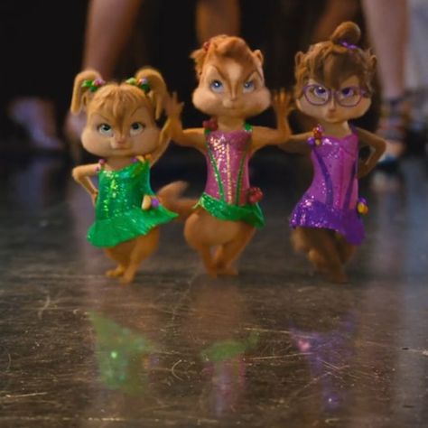 Alvin And The Chipmunks Girls Costume, The Chipettes Jeanette, Chippetts Costume, Chipettes Jeanette, Famous Cartoon Duos, The Chipmunks And The Chipettes, Alvin And Chipmunks Movie, Alvin And Chipmunks, Chipmunks Movie