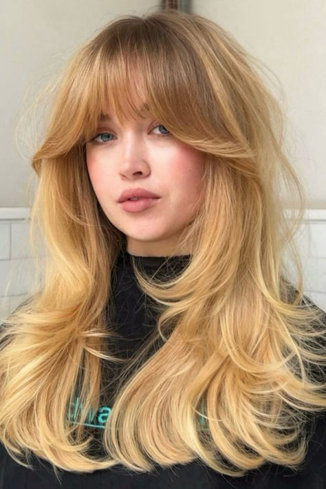 Face-Framing Layers Bottle Neck Bangs Long Hair, Bottle Neck Bangs Hair, 70s Haircuts, Layered Hair With Bangs, Fall Hair Cuts, Haircut Inspo, Fall Hair Trends, Blowout Hair, Hair Color For Women