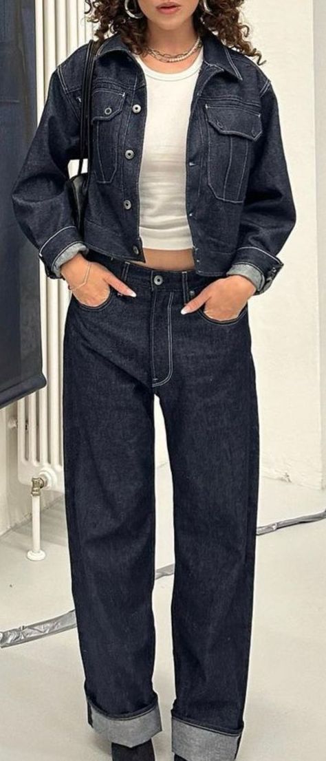 Body Flattering Outfits, Denim Top Outfit Fall, Fall Denim Outfits 2024, Dark Denim On Denim Outfit, 80s New York Fashion, Balanced Torso Outfits, Fall Fashion 2024 Trends, Gh Bass Loafers Women Outfit, Dark Skirt Outfit