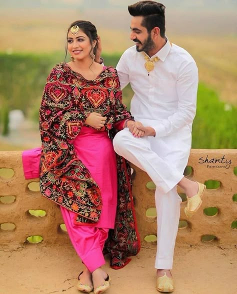 Pre Wedding Photoshoot Outfit, Punjabi Couple, Indian Wedding Couple Photography, Cute Couples Photography, Wedding Couple Poses Photography, Punjabi Songs, Couple Picture Poses, Wedding Couple Poses, Poses For Couples