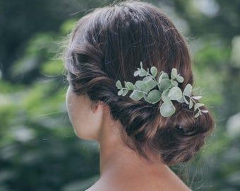 Wedding flower comb with babys breath hair eucalyptus rose | Etsy Greenery Hair Piece, Wedding Flower Comb, Hair Accessories For Bride, Wedding Eucalyptus, Accessories For Bride, Bride Hair Piece, Winter Wedding Hair, Flower Hair Accessories Wedding, Flower Hair Pieces