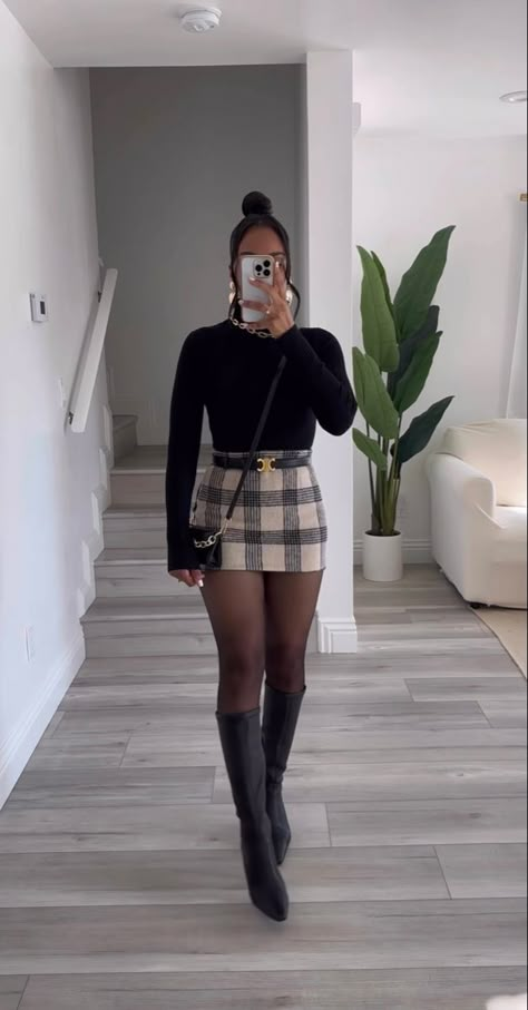 Outfits With Black Nylons, Sophisticated Bar Outfits, What To Wear With Heeled Boots, Skirt With Tights Fall Outfit, Winter Outfits Classy Elegant Casual, Skort Outfit Elegant Winter, Winter Winery Outfit 2023, Fall Mini Skirt Outfits With Boots, Cute Miniskirt Outfits