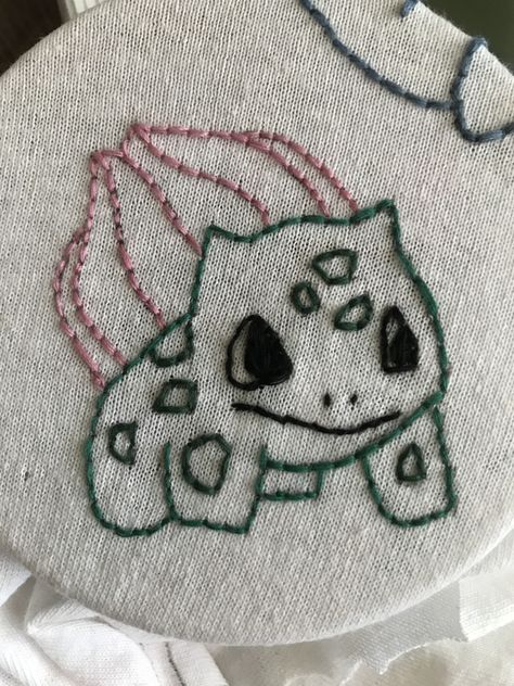 Pokemon Embroidery Pattern, Bulbasaur Embroidery, Embroidery Pokemon, Stitches Art, Pokemon Embroidery, Ocean Embroidery, Embroidery Outline, Things To Stitch, Sus Art