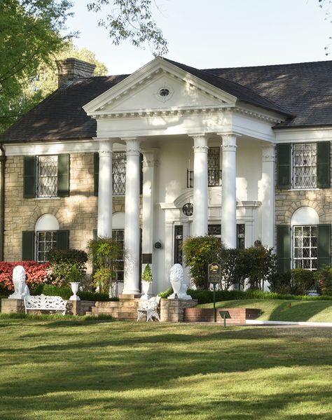 Graceland in Memphis, TN Graceland Aesthetic, Graceland Tennessee, Graceland House, Jug Of Water, Mansion Architecture, Graceland Mansion, Graceland Memphis, Elvis And Me, Graceland Elvis