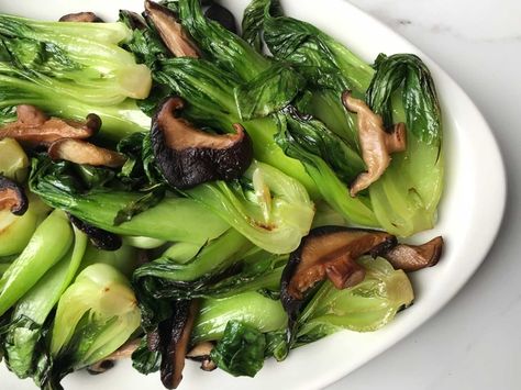 Stir-Fried Mushrooms and Bok Choy (Donggu Pei Shucai) Spring Produce, Shiitake Mushrooms, Veggie Stir Fry, Fried Vegetables, Cooking Lessons, Vegetable Stir Fry, Green Vegetables, Asian Cooking, Veggie Dishes