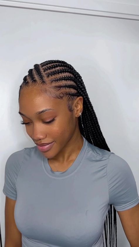 BraidsHairstyles Cris Cross Fulani Braids, Simple Fulani Braids Natural Hair, Fulani Braids Simple, Simple Fulani Braids For Kids, Simple Black Hairstyles Braids, Fulani Braids Without Curls, Back Lines Braids, Simple Lines Hairstyles, Braids Cornrows Ideas