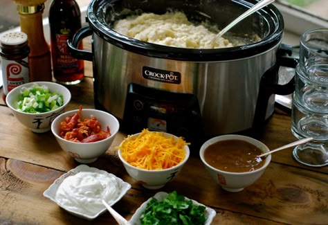 Mashed Potato Bar, Crockpot Mashed Potatoes, Potato Bar, Food Bars, Crockpot Dishes, Crockpot Cooking, Mashed Potato, Crock Pot Slow Cooker, Crock Pot Cooking