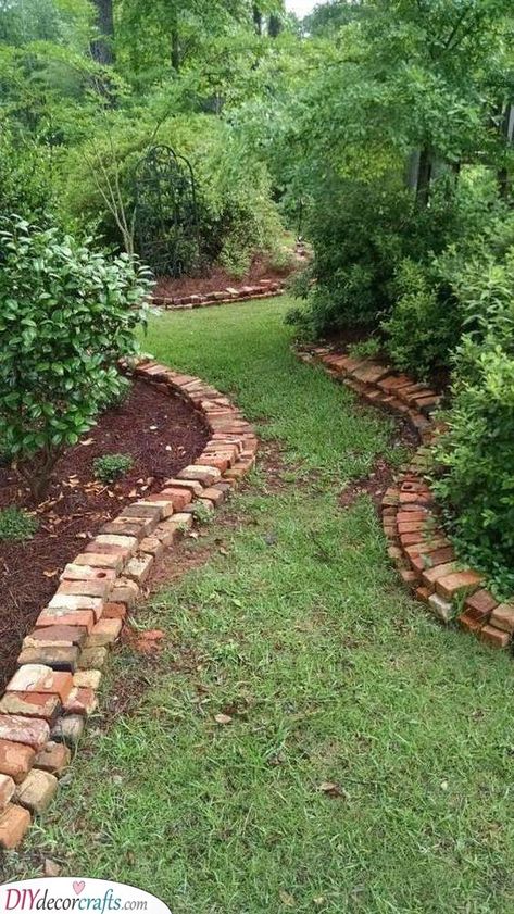 Brick Edging, Brick Path, Brick Garden, Landscape Edging, Cottage Gardens, Have Inspiration, Garden Edging, Unique Gardens, Perfect Garden