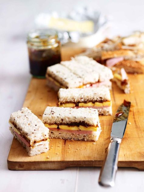 Sandwich Tier Trays, Sandwich Fillings Ideas High Tea, Classic Tea Sandwiches, Sandwich Display Ideas, Finger Sandwiches Party Appetizers, Scone Sandwiches, High Tea Sandwiches Fillings, Afternoon Tea Sandwiches Fillings, Tea Sandwiches Recipes Easy