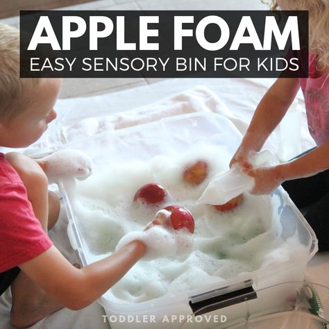 Apple Foam Bath Sensory Bin - Toddler Approved Apple Sensory Table, Apple Sensory, Sensory Recipes, Playing Preschool, Preschool Apple Activities, Preschool Apple Theme, Apple Week, Toddler Sensory Bins, Fall Sensory