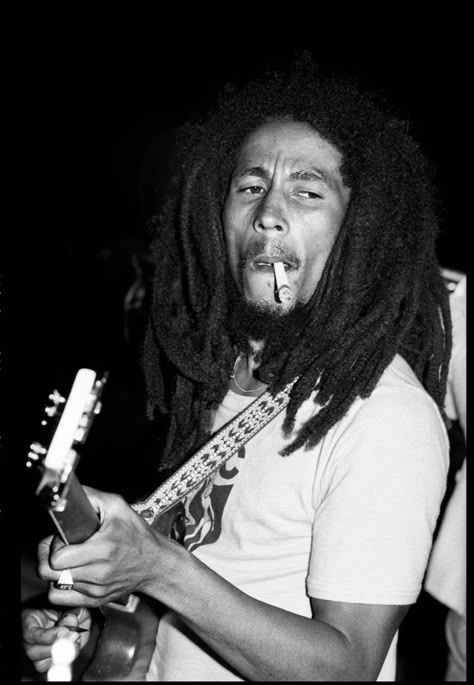 Bob Marley Bob Marley Poster, Bob Marley Painting, Marley Family, Bob Marley Legend, Bob Marley Pictures, 20th Century Music, Bob Marley Art, Robert Nesta, Nesta Marley