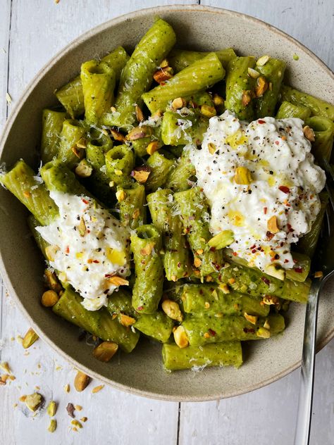 Creamy One Pot Rigatoni with Basil-Pistachio Pesto & Burrata - Sara Tane Pesto And Burrata, Pesto Burrata, Pistachio Pesto, Rigatoni, One Pot, How To Cook Pasta, Aesthetic Food, Pasta Dishes, Pistachio