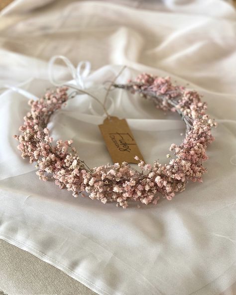 Dried Gypsophila, Flower Girl Halo, Recuerdos Primera Comunion Ideas, Diy Flower Crown, Pressed Flower Crafts, Bling Phone Cases, Mum Birthday Gift, Wedding Decor Style, Hair Accessories Flower