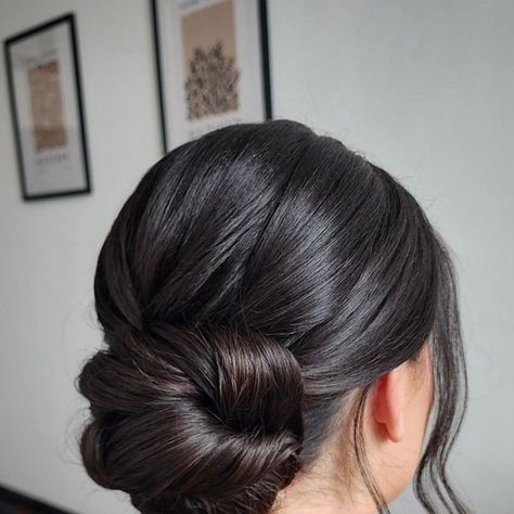 Low Bun Wedding Hair Dark Hair, Low Bun Hairstyles Elegant, Messy Low Bun Bridal Hair, Low Bun Wedding Hair Asian, Sleek Low Bun Wedding Hair Brunette, Mid High Bun Wedding Hair, Textured Low Bun Wedding Hairstyles, Midi Bun Wedding Hair, Bridal Low Bun Hairstyles