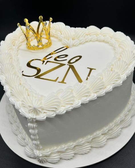 👑🤍leo szn🤍👑 #cake #heartcake #miniheartcake #cakedecorating #baker #baketok #whitecake #leoszn #leocake #aestheticcake #buttercream #buttercreamcake #cake #cakedecorating #cakedesign #wilton #wiltoncake #dallastx #dallascakes #buttercreamdecorating #buttercreamdesign Buttercream Designs, Buttercream Decorating, Wilton Cakes, Heart Cake, White Cake, Buttercream Cake, Butter Cream, Cake Decorating, Baking