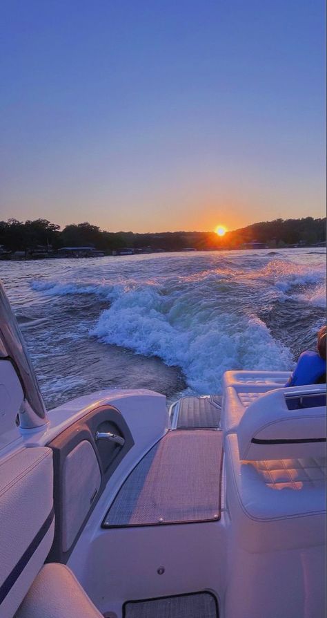 wallpaper iphone wallpaper Boat Aesthetic, Boat Day, On A Boat, Boating, The Ocean, The Sun, Lake, Sun, Water