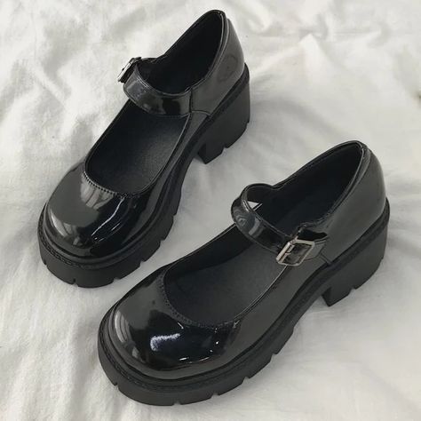 ماثيو ماكونهي, Mary Jane Platform Shoes, Dr Shoes, Kawaii Shoes, Nails Home, Jewelry Nails, Platform Mary Janes, Patent Shoes, Fancy Shoes