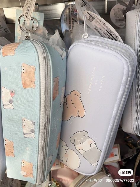 Cute Aesthetic Pencil Case, Aesthetic Pouch For School, Aesthetic Pouches, Aesthetic Pouch, Stationary Pouch, Aesthetic Pencil Case, Pouch Aesthetic, Cute Pencil Pouches, Aesthetic Stationary