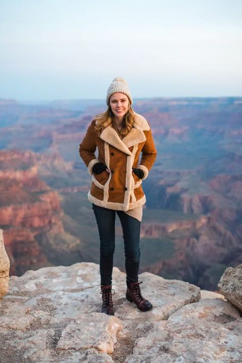 Miss USA 2011 Alyssa Campanella of The A List blog visits the Grand Canyon in Arizona wearing Frye Samantha Hiker boots Vegas Trip Outfits, Canyon Outfit, Grand Canyon Outfit, Kazakh Clothing, Utah Ski Trip, Grand Canyon Winter, Grand Canyon Sunrise, Sheepskin Coat Outfit, Alyssa Campanella