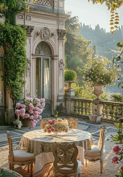 Old Money Balcony, French Chateau Aesthetic, Royal Balcony, Old Money House, Architecture Styles, Beautiful Home Gardens, Dream Life House, House Arch Design, French Architecture