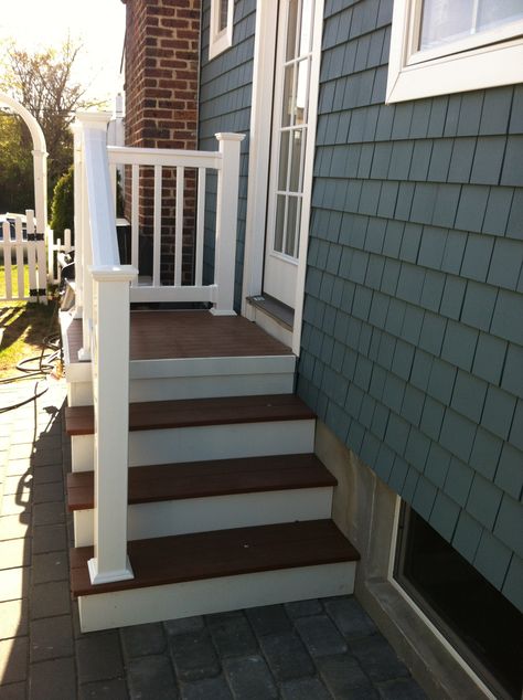 Decking Platform, railing and steps. Patio Stairs, Porch Stairs, Apartment Entrance, Patio Steps, Deck Steps, Building A Porch, Exterior Stairs, Front Porch Design, Outdoor Steps