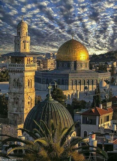 Al Quds, Mosque Art, Islamic Art Canvas, Dome Of The Rock, Mecca Wallpaper, Mosque Architecture, Beautiful Mosques, Islamic Posters, Islamic Wallpaper