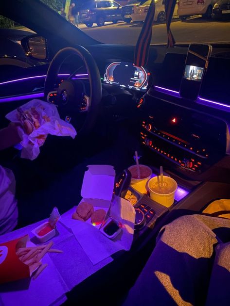 Car Dates Aesthetic, Car Date Ideas, Car Date, Couple In Car, Mc Do, Car Food, Trip To Canada, Dream Dates, Friend Vacation