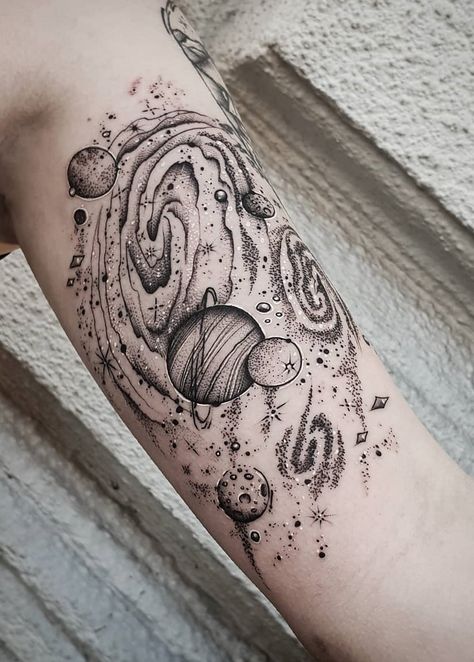 Space Arm Tattoo, Jose Romussi, Laura Callaghan, Space Tattoo Sleeve, Outer Space Tattoos, Astronaut Tattoo, Astrology Tattoo, Universe Tattoo, Planet Tattoos