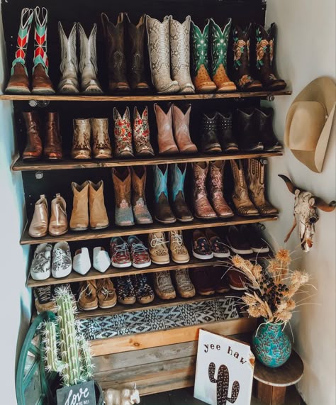 Western Closet Organization, Boot Shelves, Boot Closet, Western Closet Room Ideas, Western Bedroom Organization, Western Boho Boutique Decor, Western Boot Storage, Western Store Decor, Boot Wall Rack