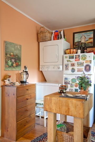 1950's Inspired Kitchen Shoebox Apartment, 50’s Kitchen, One Bedroom Cottage, Kitchen Spotlights, Cozy Town, 50s Kitchen, Lakeside Cottage, Small Refrigerator, Bedroom Cottage