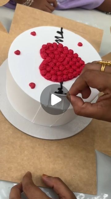 My Husband Birthday Cake, Surprise Cake For Husband, My Husband's Birthday Cake, Simple Birthday Cakes For Mom, Couples Cake Ideas, Message Cake Ideas, Friendship Cakes Ideas, Cake Designs For Wife Birthday, Cake Idea For Husband Birthday