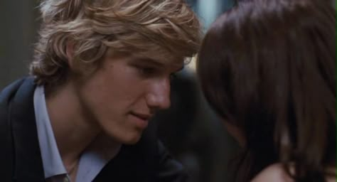 Alex Pettyfer Wild Child, Sting And Rogue, Spy Stuff, Alex Pettyfer, Fear Of The Unknown, Movie Moments, Girl Dinner, Movie Couples, Video Film