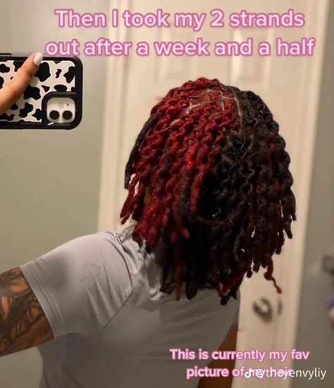 Dreads With Color Black Women, Half Red Half Black Locs, Died Locs Ideas, Half Dyed Locs, Two Tone Locs, Dyed Dreadlocks, Female Dreads Hairstyles, Loc Color Ideas, Color Locs