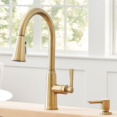 Gold Brass Kitchen Faucet, Kitchen Sink Fixtures, Gold Hardware Kitchen, Gold Faucet Kitchen, Kitchen Faucet Ideas, Gold Kitchen Hardware, Silver Faucet, Brass Sink Faucet, Lakehouse Kitchen