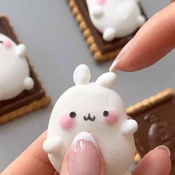 Marshmallow Cute, Marshmallow Smores, Squishy Ideas, Cute Marshmallows, Smores Cookies, Cute Clay, Cute Desserts, Cafe Food, Cute Food