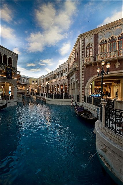 Venetian Hotel in Las Vegas-take a gondola ride through this canal and get a little taste of Venice, Italy in the middle of the desert. Venetian Las Vegas, Venetian Hotel, Painted Sky, Gondola Ride, Vegas Vacation, Vegas Hotel, Las Vegas Trip, Vegas Trip, Las Vegas Hotels