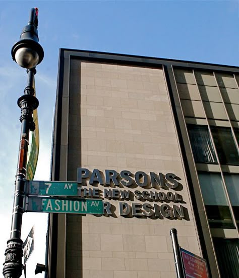 Parsons New York, Esmod Paris, Life After High School, Fashion Design School, Fashion Dream Job, New York School, Fashion Student, Nyc Aesthetic, Parsons School Of Design