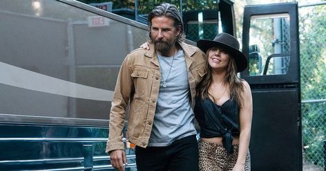 Can't stop thinking about A Star Is Born? Channel your inner Ally with these four outfits—and maybe even spark a Halloween costume idea in the process. Lady Gaga Wedding, Jackson Maine, Date Activity, Singer Outfits, Maine Style, Romance Movies Best, Gaga Fashion, Lady Gaga Fashion, Lady Gaga Joanne