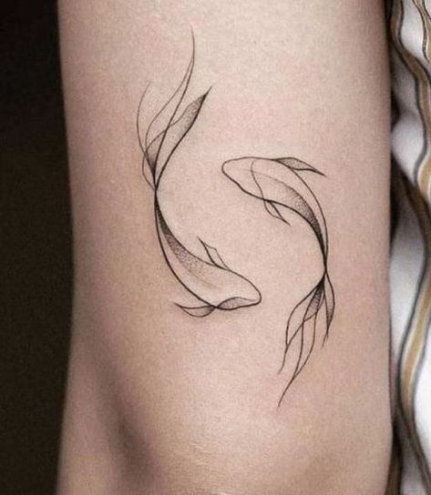 333 Tattoo Placement Ideas, Tattoo Carpe Koi, Two Fish Tattoo, Tattoo Ideas Fish, Simple Koi Fish Tattoo, Fishes Tattoo, Pisces Fish Tattoo, Fish Tattoo Ideas, Fish Tattoo Design