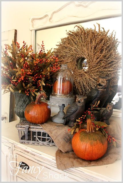 Fall Vignettes, Happy Harvest, Fall Mantle, Primitive Fall, Primitive Halloween, Fall Thanksgiving Decor, Fall Deco, Autumn Decorating, Table Arrangement